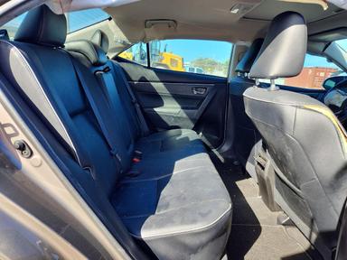 Vue de 2018 TOYOTA COROLLA L, angle 10