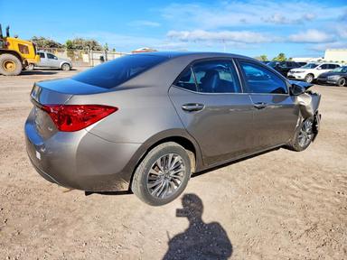 Vue de 2018 TOYOTA COROLLA L, angle 3