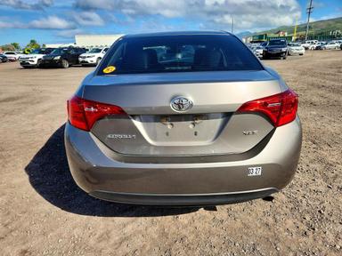 Vue de 2018 TOYOTA COROLLA L, angle 6