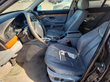 Vista de 2001 BMW 530 I AUTOMATIC, ángulo 7