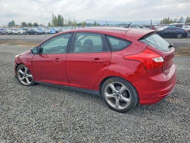 منظر 2013 FORD FOCUS SE، زاوية 2