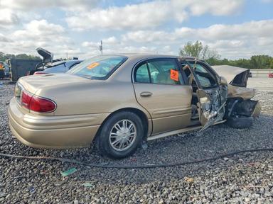 Vue de 2005 BUICK LESABRE CUSTOM, angle 3