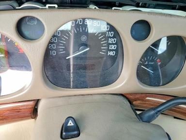 Vue de 2005 BUICK LESABRE CUSTOM, angle 9
