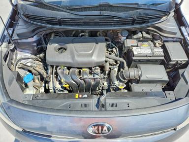 Vue de 2019 KIA RIO S, angle 11