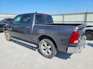 منظر 2014 RAM 1500 SLT، زاوية 2