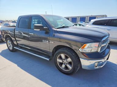 منظر 2014 RAM 1500 SLT، زاوية 4