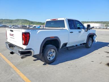 Vista de 2025 GMC SIERRA K2500 HEAVY DUTY, ángulo 3