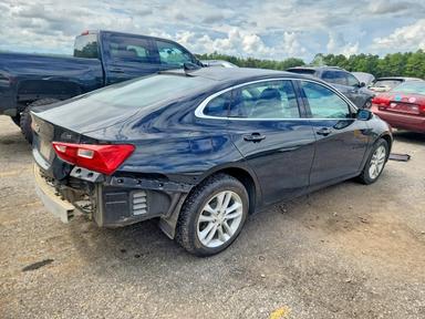 Vedere 2018 CHEVROLET MALIBU LT, unghi 3