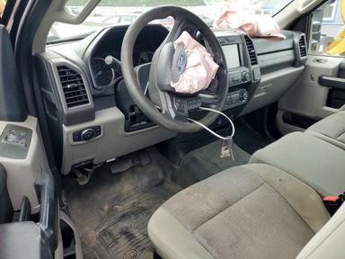 Vista de 2020 FORD F250, ángulo 8