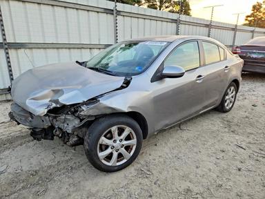 Вид 2010 MAZDA 3 I, угол 1