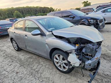 Вид 2010 MAZDA 3 I, угол 4