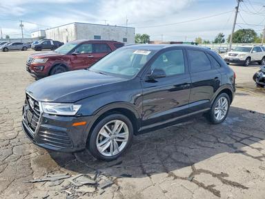 Вид 2018 AUDI Q3 PREMIUM, угол 1