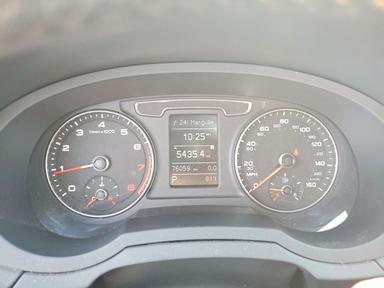 Вид 2018 AUDI Q3 PREMIUM, угол 9