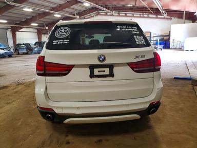 Vista de 2014 BMW X5 XDRIVE35I, ángulo 6