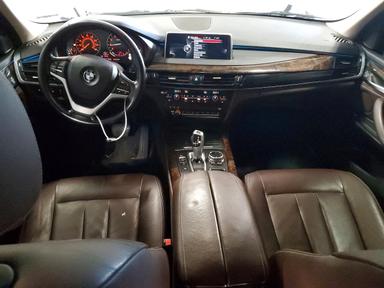 Vista de 2014 BMW X5 XDRIVE35I, ángulo 8