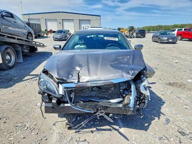Вид 2012 CHRYSLER 200 S, угол 5