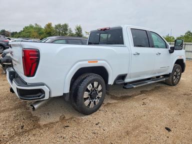 منظر 2026 GMC SIERRA K3500 DENALI، زاوية 3
