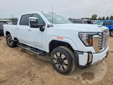 منظر 2026 GMC SIERRA K3500 DENALI، زاوية 4