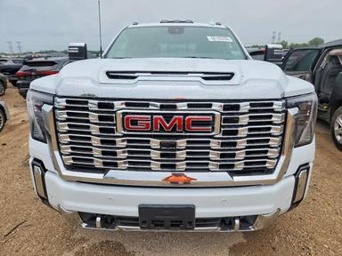 منظر 2026 GMC SIERRA K3500 DENALI، زاوية 5