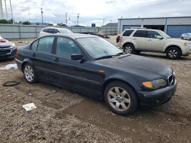 Vue de 2005 BMW 325 I, angle 4