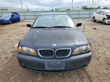 Vue de 2005 BMW 325 I, angle 5