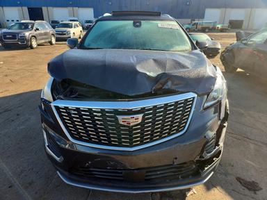 2023 CADILLAC XT5 PREMIUM LUXURY view, angle 5