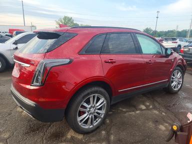 Вид 2024 CADILLAC XT5 SPORT, угол 3