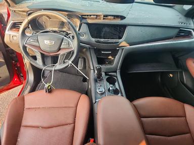 Вид 2024 CADILLAC XT5 SPORT, угол 8