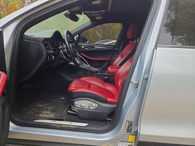 Vista de 2017 PORSCHE MACAN S, ángulo 12