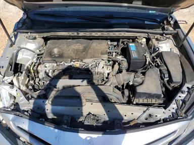 Вид 2018 TOYOTA CAMRY SE, угол 11