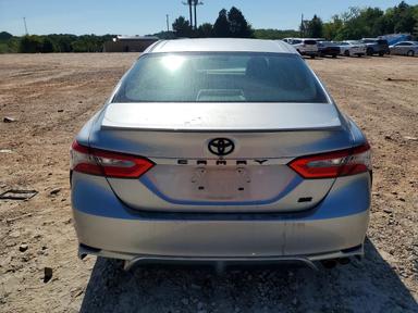 Вид 2018 TOYOTA CAMRY SE, угол 6