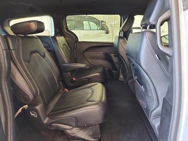 Vue de 2023 CHRYSLER PACIFICA TOURING L, angle 11