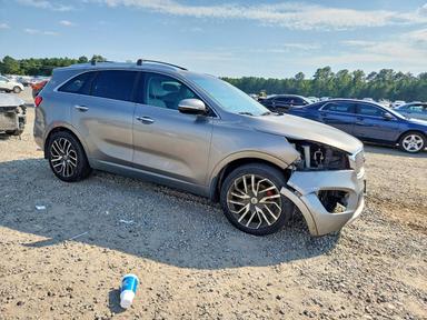 منظر 2017 KIA SORENTO SX V6، زاوية 4