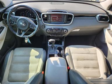 منظر 2017 KIA SORENTO SX V6، زاوية 8