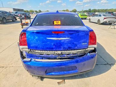 Vue de 2019 CHRYSLER 300 TOURING, angle 6