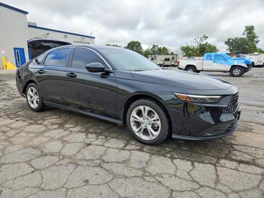Вид 2025 HONDA ACCORD LX, угол 4