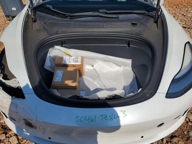 Vista de 2020 TESLA MODEL 3, ángulo 11