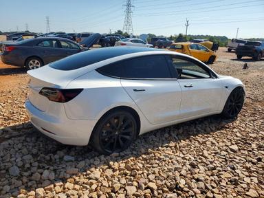 Vista de 2020 TESLA MODEL 3, ángulo 3