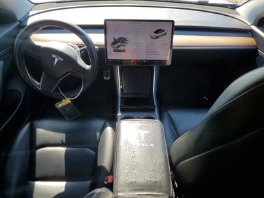 Vista de 2020 TESLA MODEL 3, ángulo 8