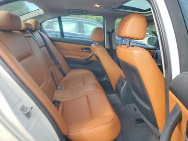 Vue de 2011 BMW 328 XI SULEV, angle 10
