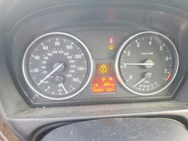 Vue de 2011 BMW 328 XI SULEV, angle 9