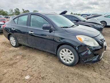 Vedere 2013 NISSAN VERSA 1.6 S, unghi 4