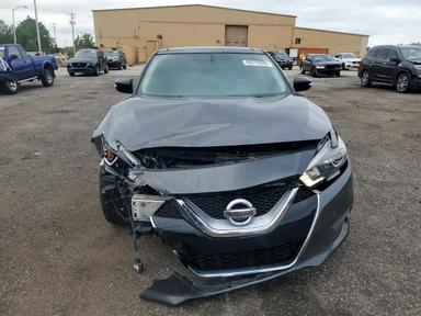 Vue de 2017 NISSAN MAXIMA 3.5 SL, angle 5