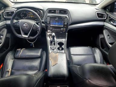 Vue de 2017 NISSAN MAXIMA 3.5 SL, angle 8