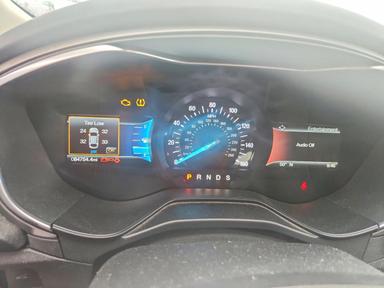 Vista de 2020 FORD FUSION SE, ángulo 9
