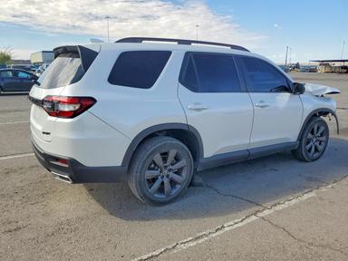 منظر 2024 HONDA PILOT SPORT، زاوية 3