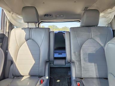 Вид 2022 TOYOTA HIGHLANDER XLE, угол 10