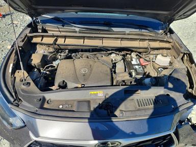 Вид 2022 TOYOTA HIGHLANDER XLE, угол 12
