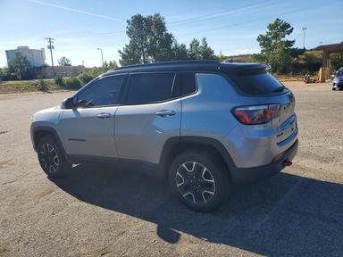 Vue de 2020 JEEP COMPASS TRAILHAWK, angle 2