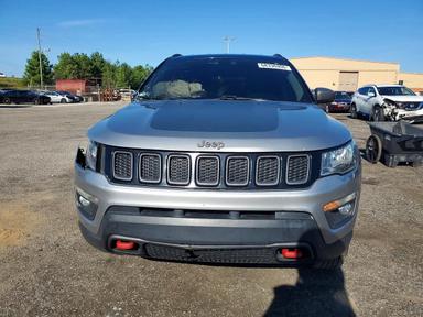 Vue de 2020 JEEP COMPASS TRAILHAWK, angle 5